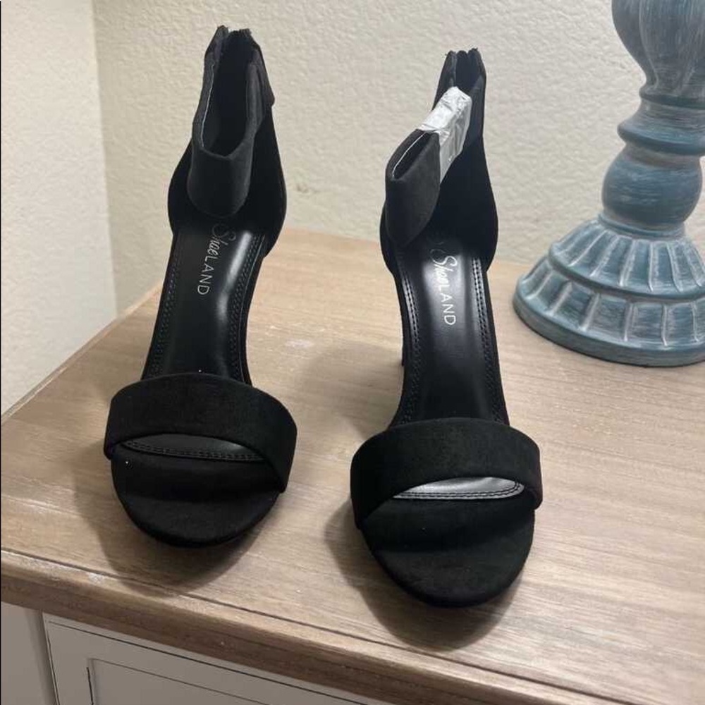 NEW Shoe Land RROSE 3” Black Heels